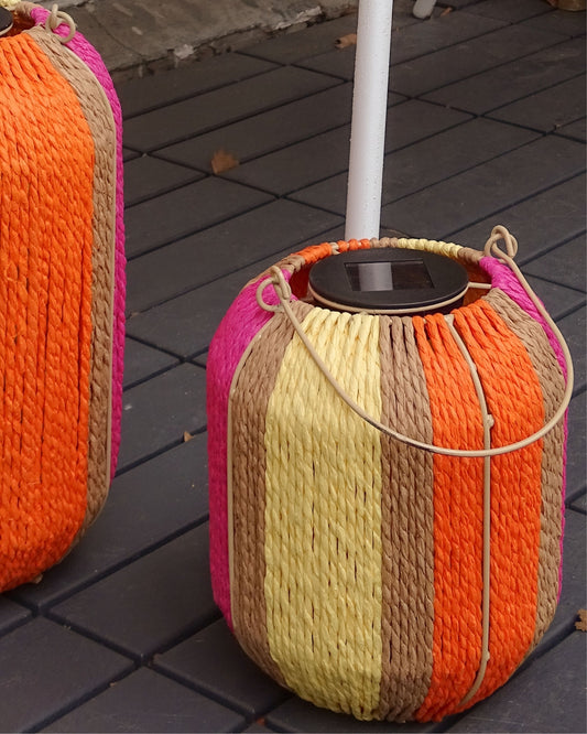 Gekleurde solar lampionnen