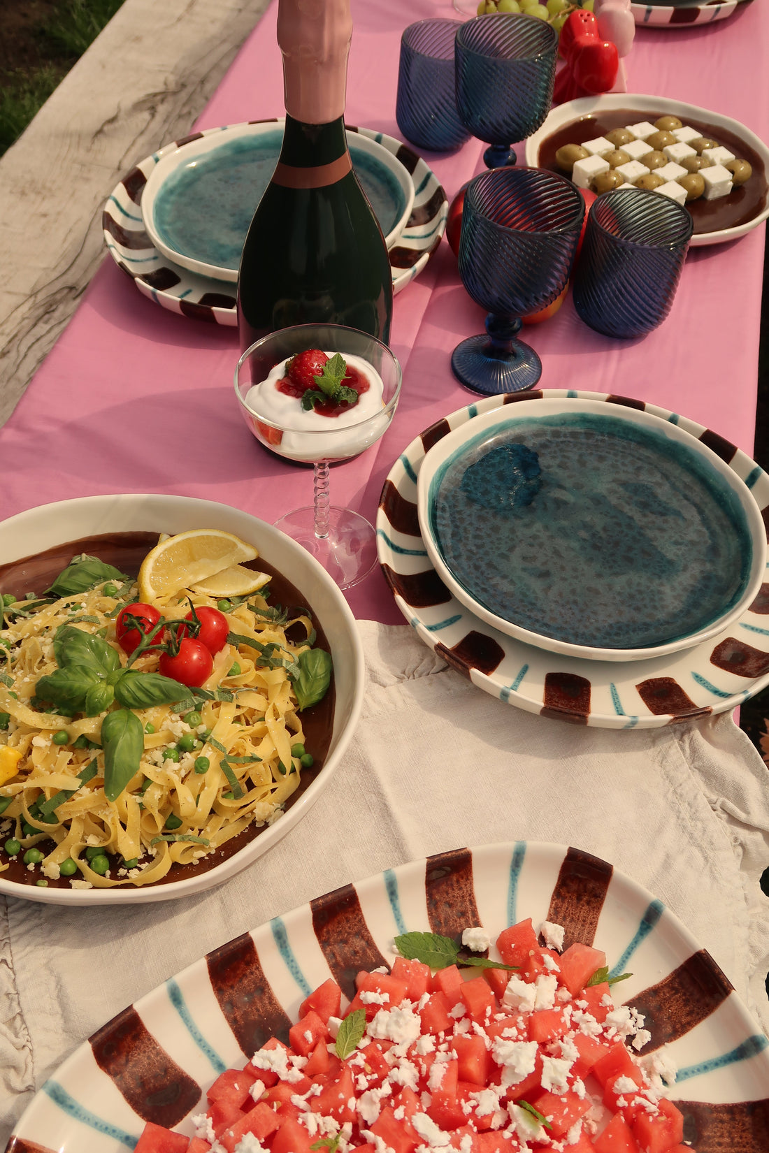 Dit zijn de populairste trends in servies en tafelaankleding