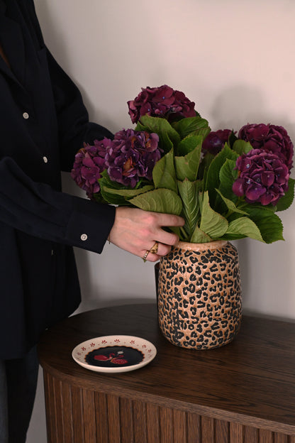 Vaas van aardewerk panter