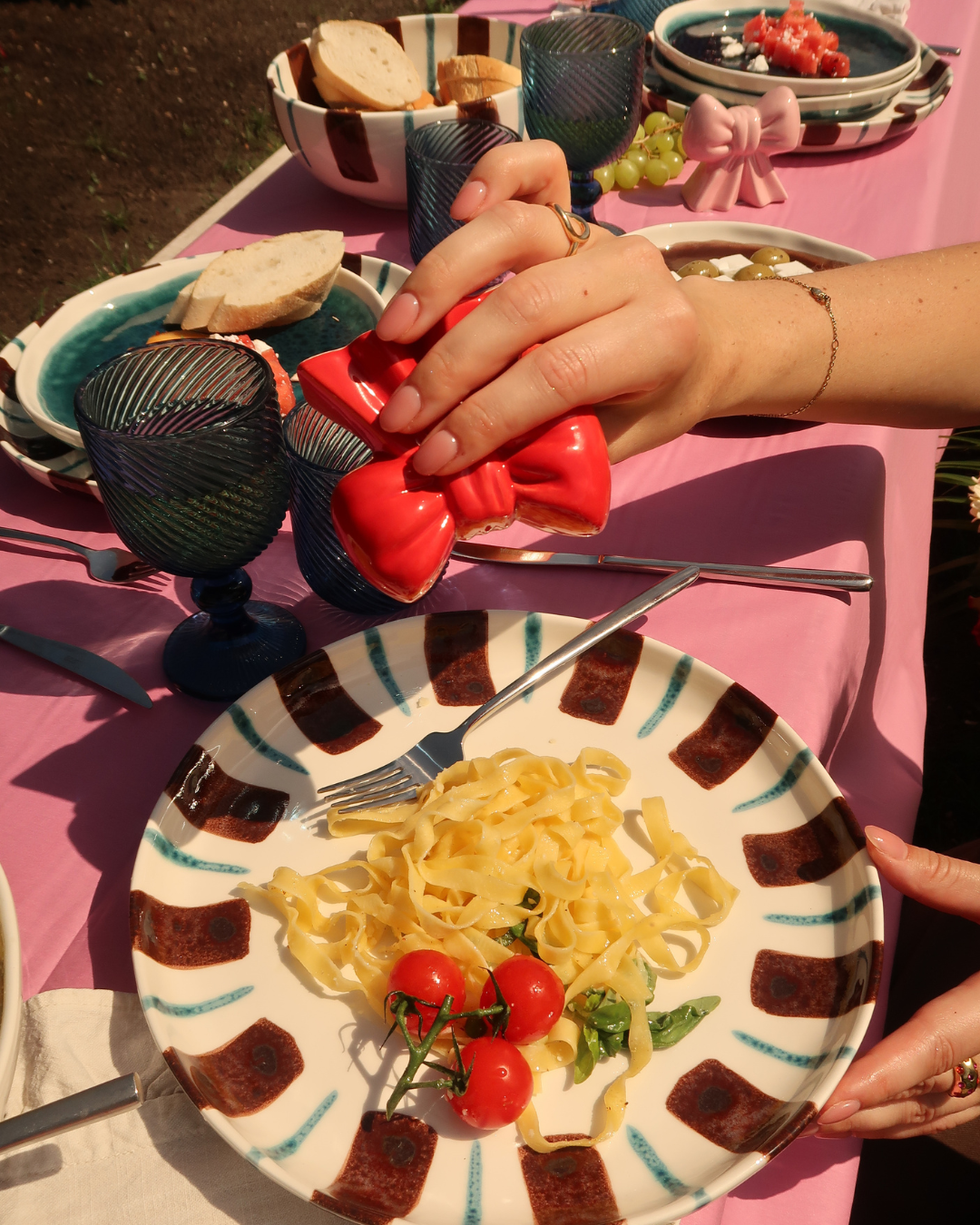Peper- en zoutstel – strikjesvorm, set van 2